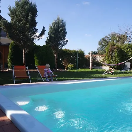 Kikis Burgau